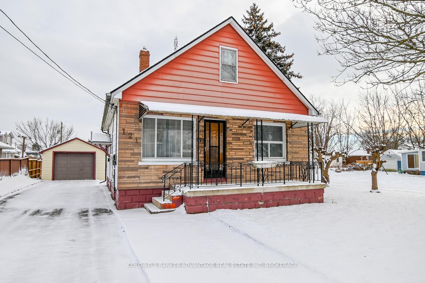 Photo 1 of 121 St. Augustine Avenue, Welland, Broadway — HOMEH