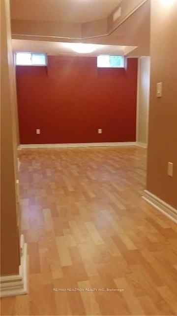 Photo 9 of 23 Silver Linden Drive, Richmond Hill, Langstaff — HOMEH