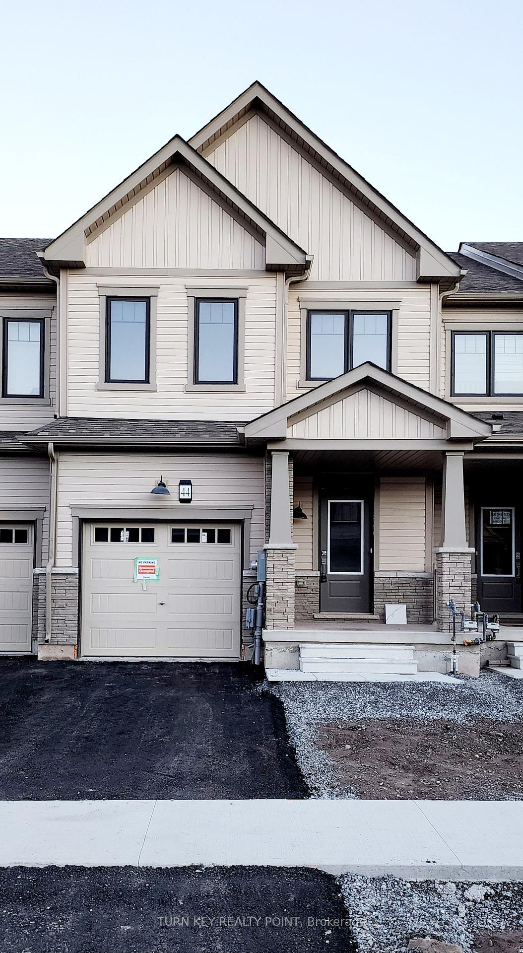 Photo 3 of 44 Keelson Street, Welland, Dain City — HOMEH