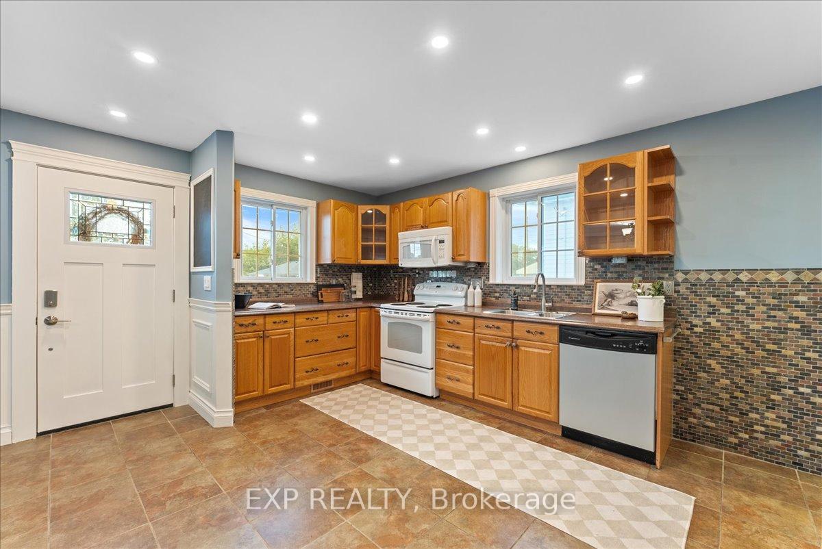 Photo 10 of 621 Orpington Road, Peterborough, Otonabee Ward 1 — HOMEH