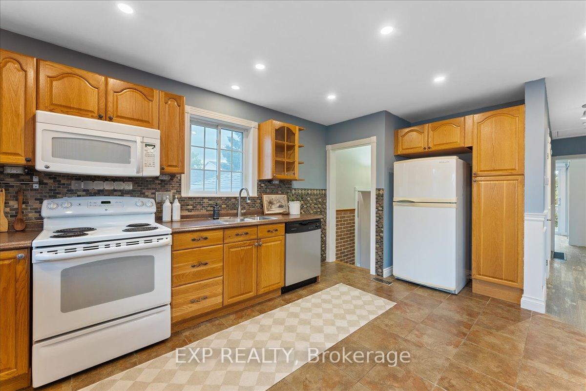 Photo 12 of 621 Orpington Road, Peterborough, Otonabee Ward 1 — HOMEH