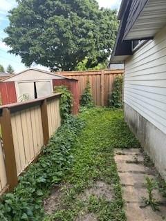 Photo 17 of 1379 Everglades Drive, Oshawa, Samac — HOMEH