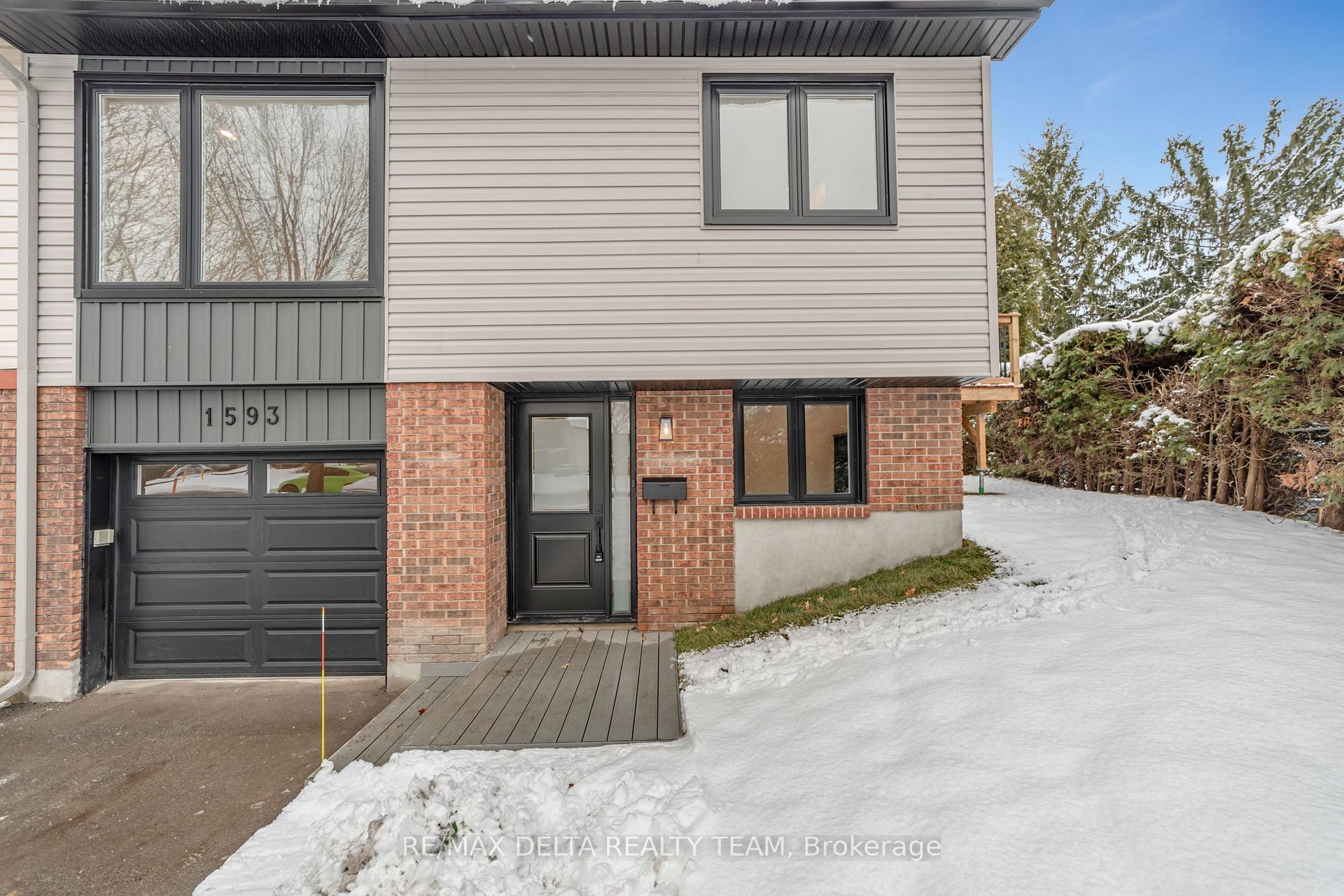 Photo 2 of 1593 Payette Drive, Ottawa, Bilberry Creek/Queenswood Heights — HOMEH