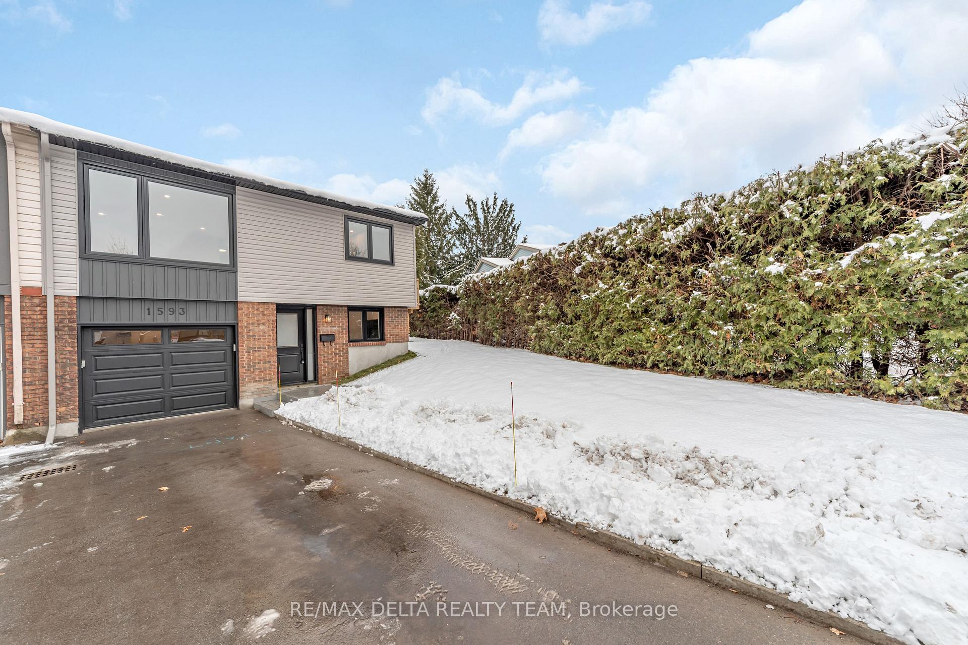 Photo 3 of 1593 Payette Drive, Ottawa, Bilberry Creek/Queenswood Heights — HOMEH