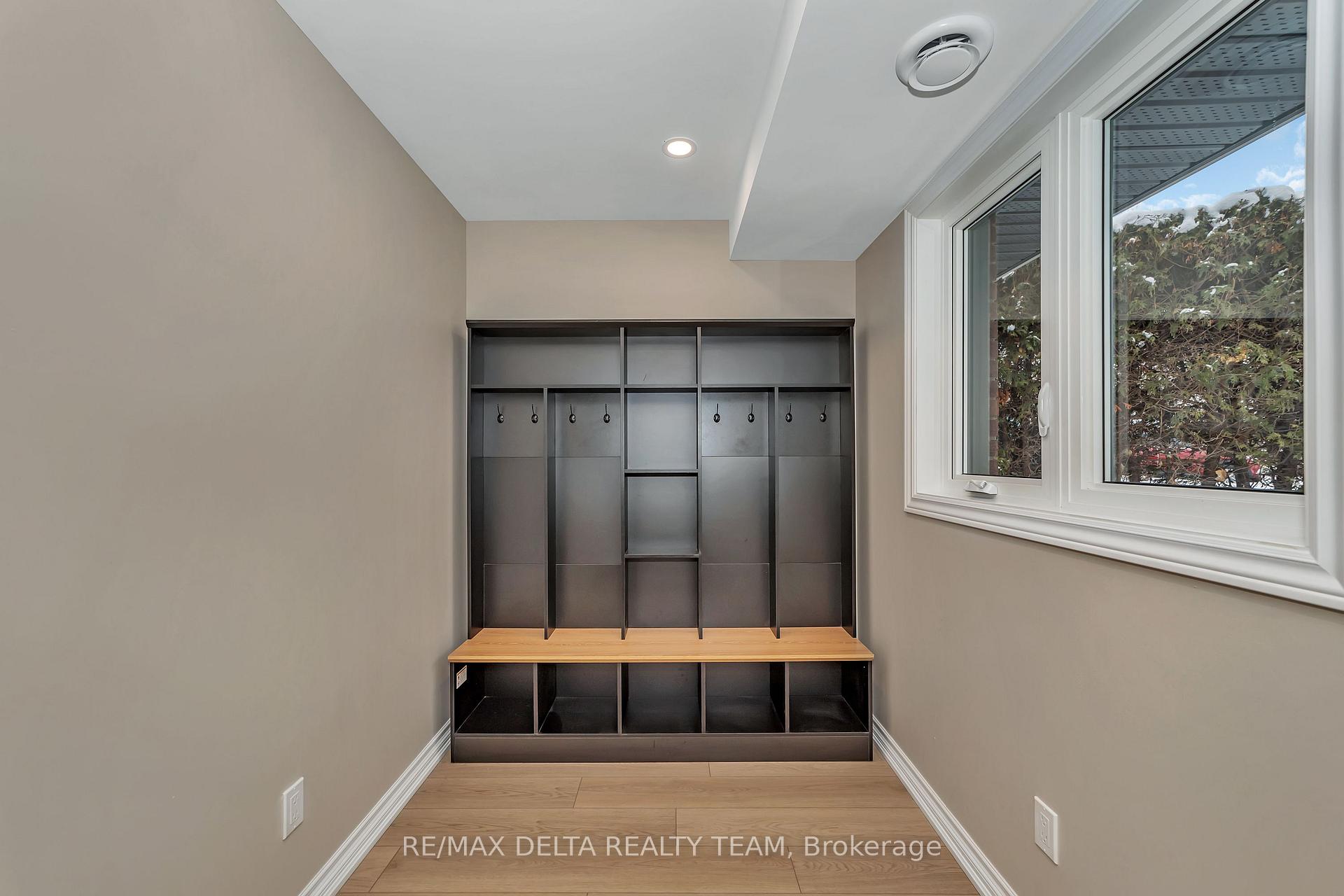 Photo 6 of 1593 Payette Drive, Ottawa, Bilberry Creek/Queenswood Heights — HOMEH