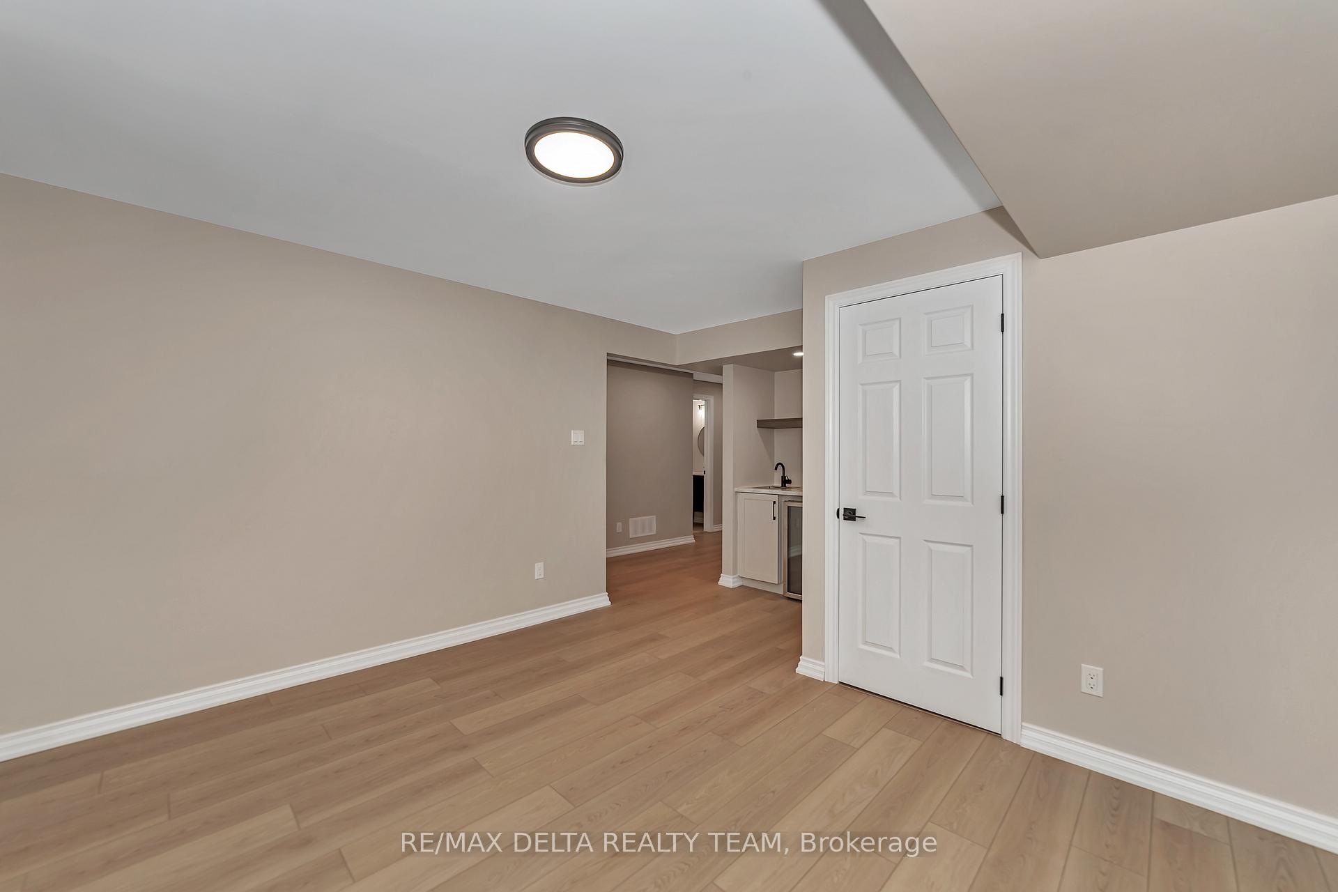 Photo 7 of 1593 Payette Drive, Ottawa, Bilberry Creek/Queenswood Heights — HOMEH