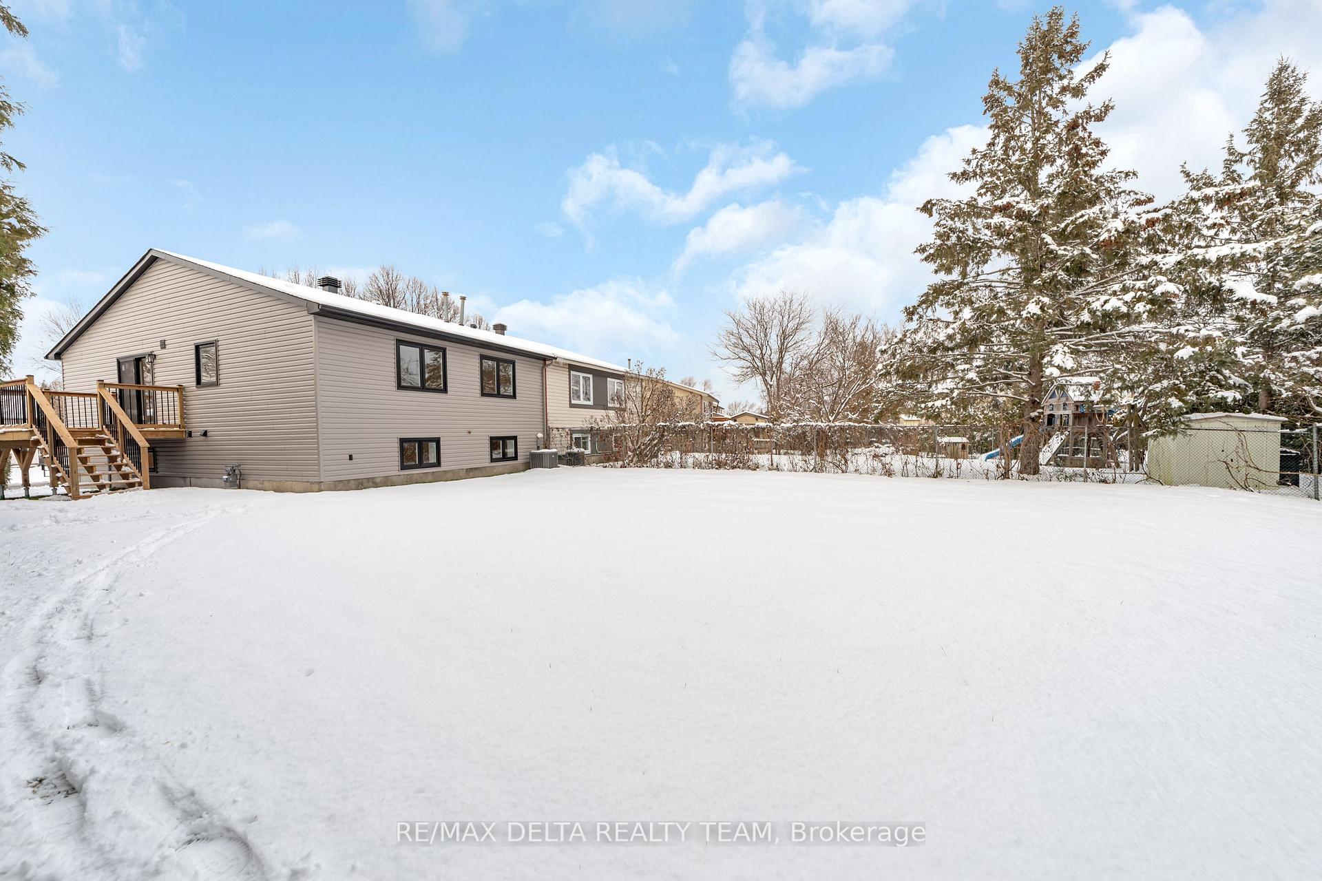 Photo 35 of 1593 Payette Drive, Ottawa, Bilberry Creek/Queenswood Heights — HOMEH