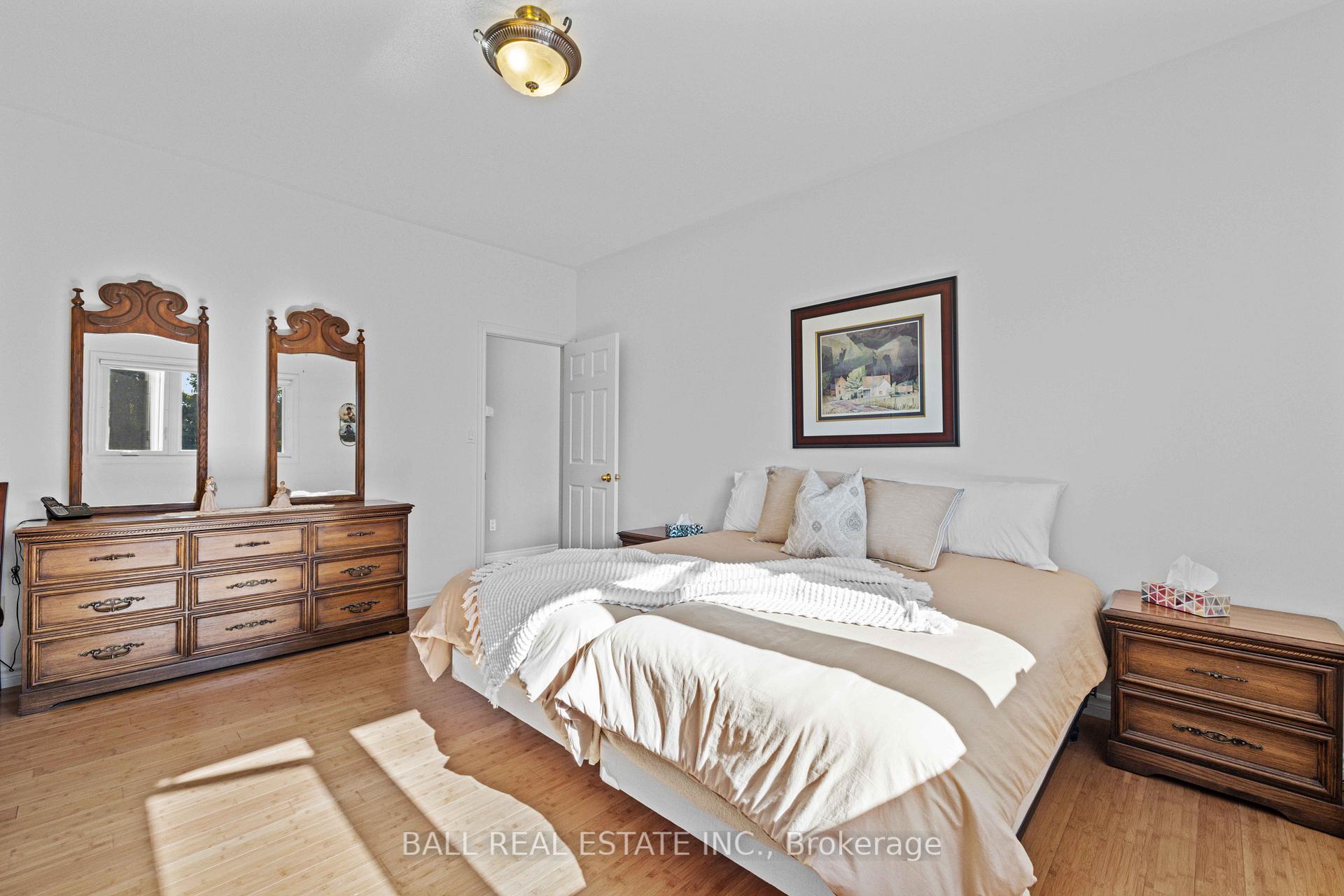 Photo 36 of 773 Pinewood Drive, Peterborough, Otonabee Ward 1 — HOMEH