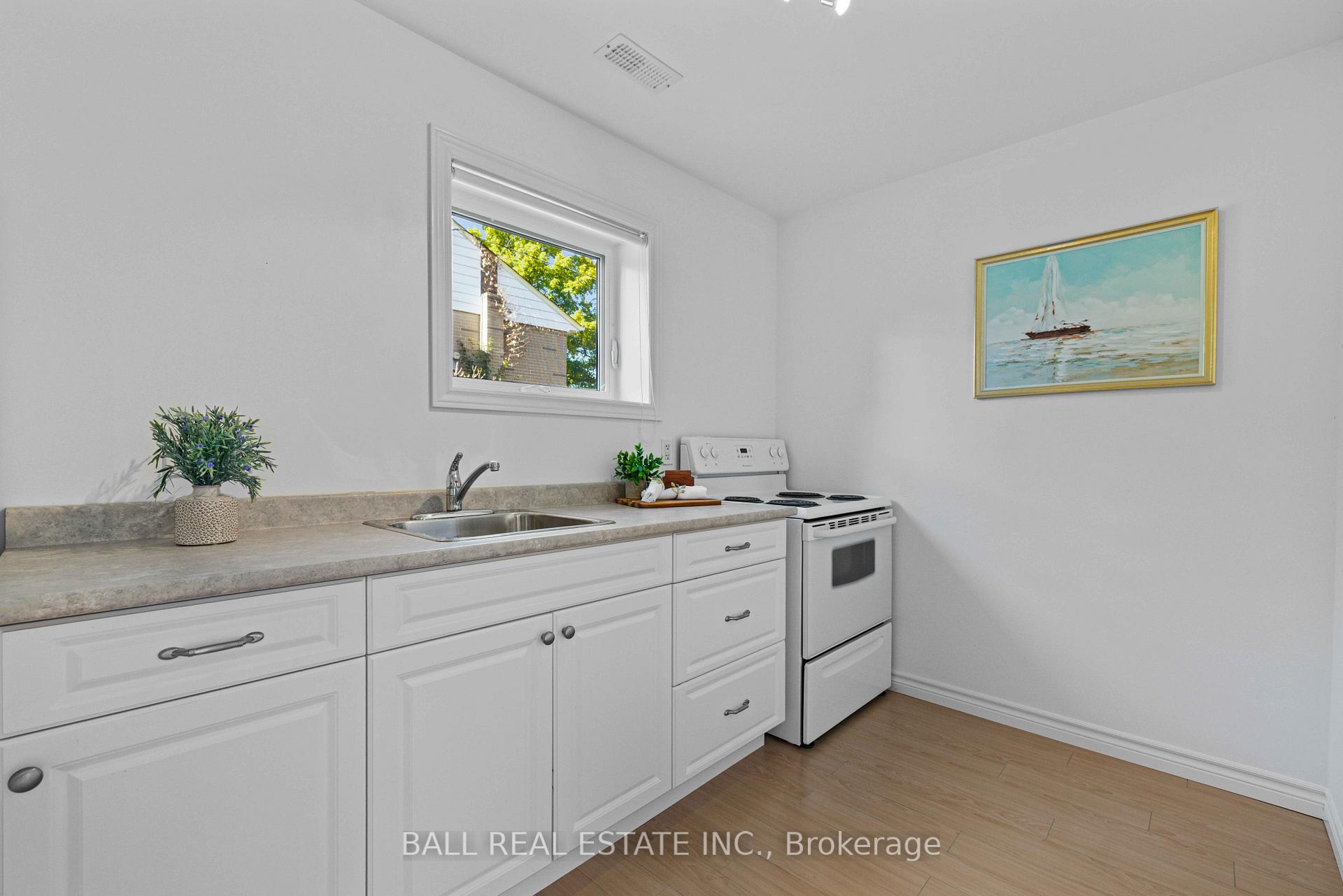 Photo 72 of 773 Pinewood Drive, Peterborough, Otonabee Ward 1 — HOMEH