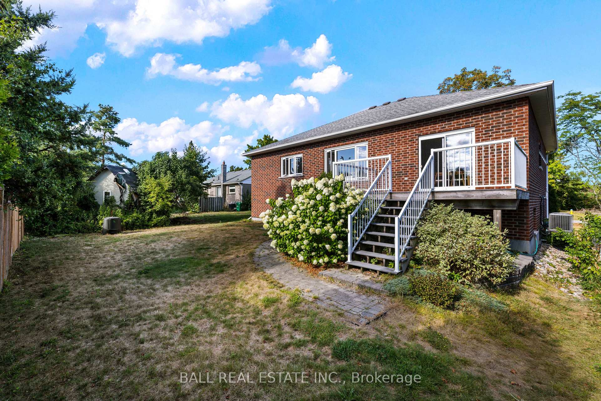 Photo 82 of 773 Pinewood Drive, Peterborough, Otonabee Ward 1 — HOMEH