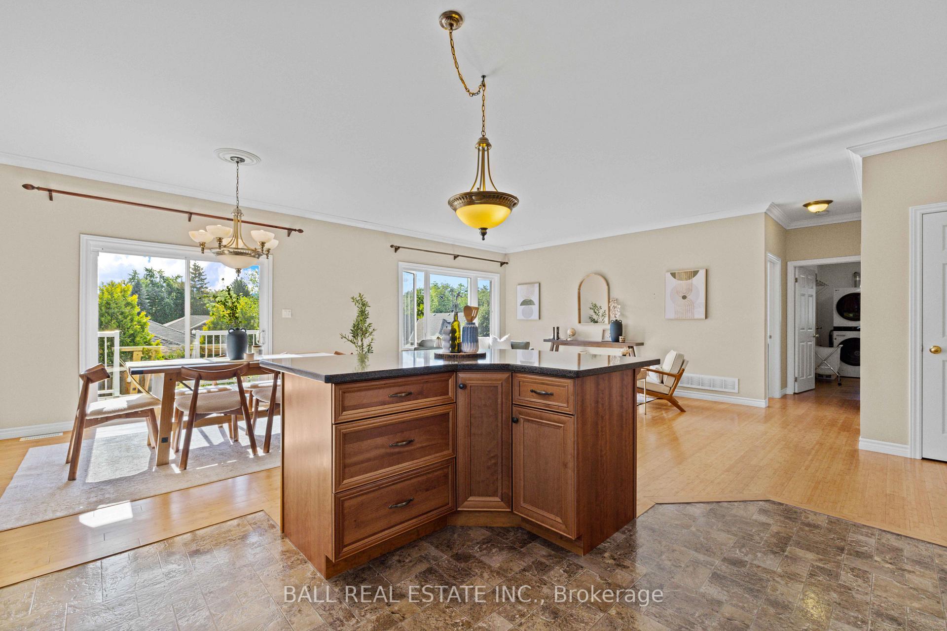 Photo 8 of 773 Pinewood Drive, Peterborough, Otonabee Ward 1 — HOMEH