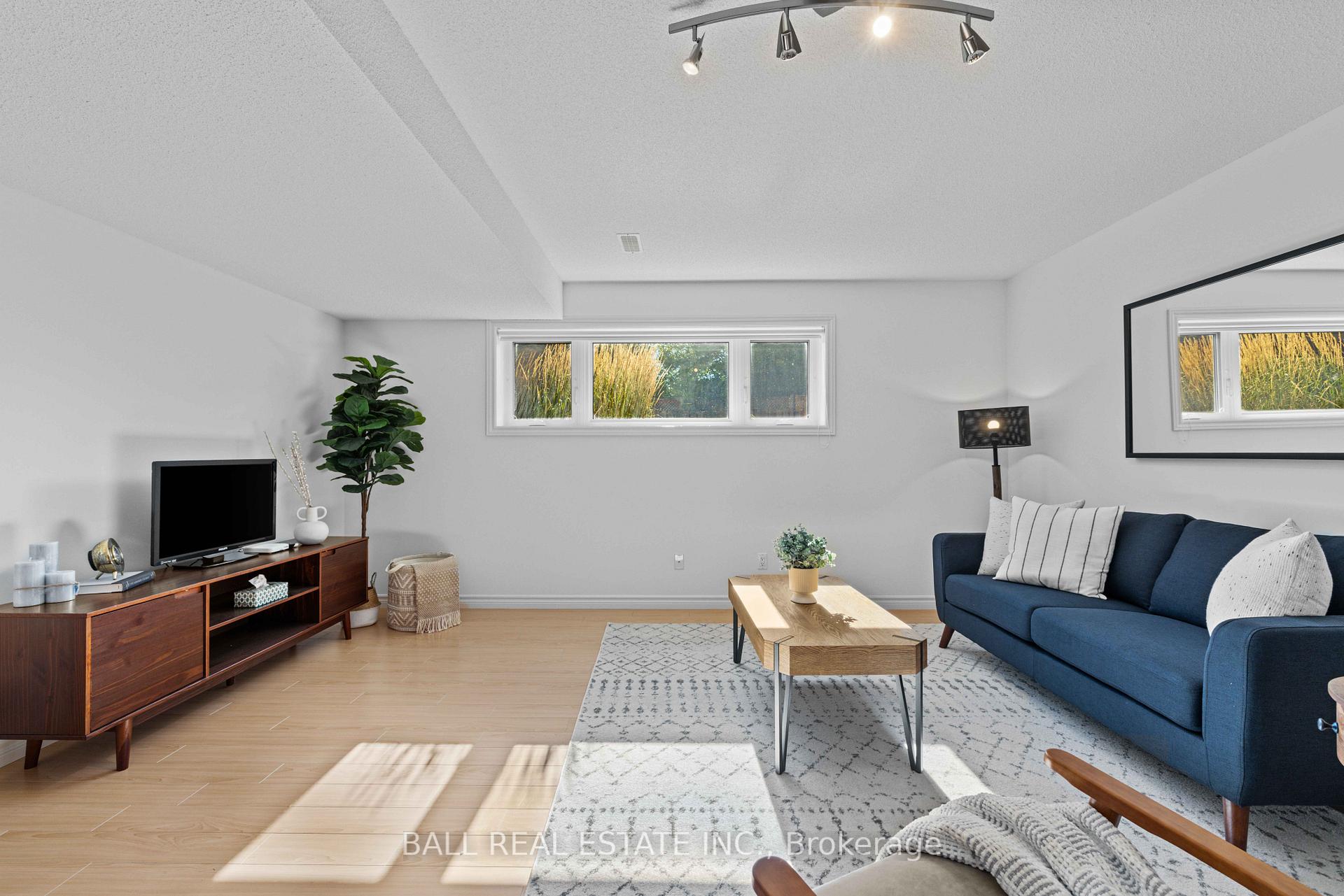 Photo 45 of 773 Pinewood Drive, Peterborough, Otonabee Ward 1 — HOMEH