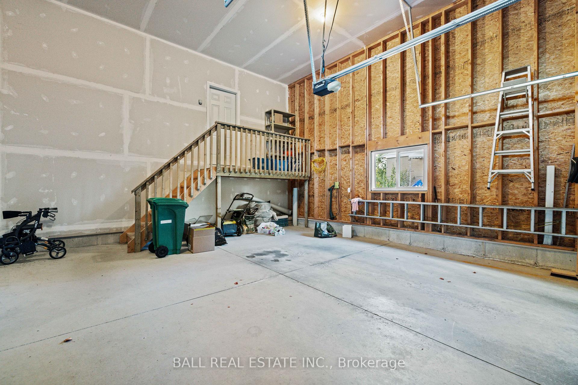Photo 57 of 773 Pinewood Drive, Peterborough, Otonabee Ward 1 — HOMEH