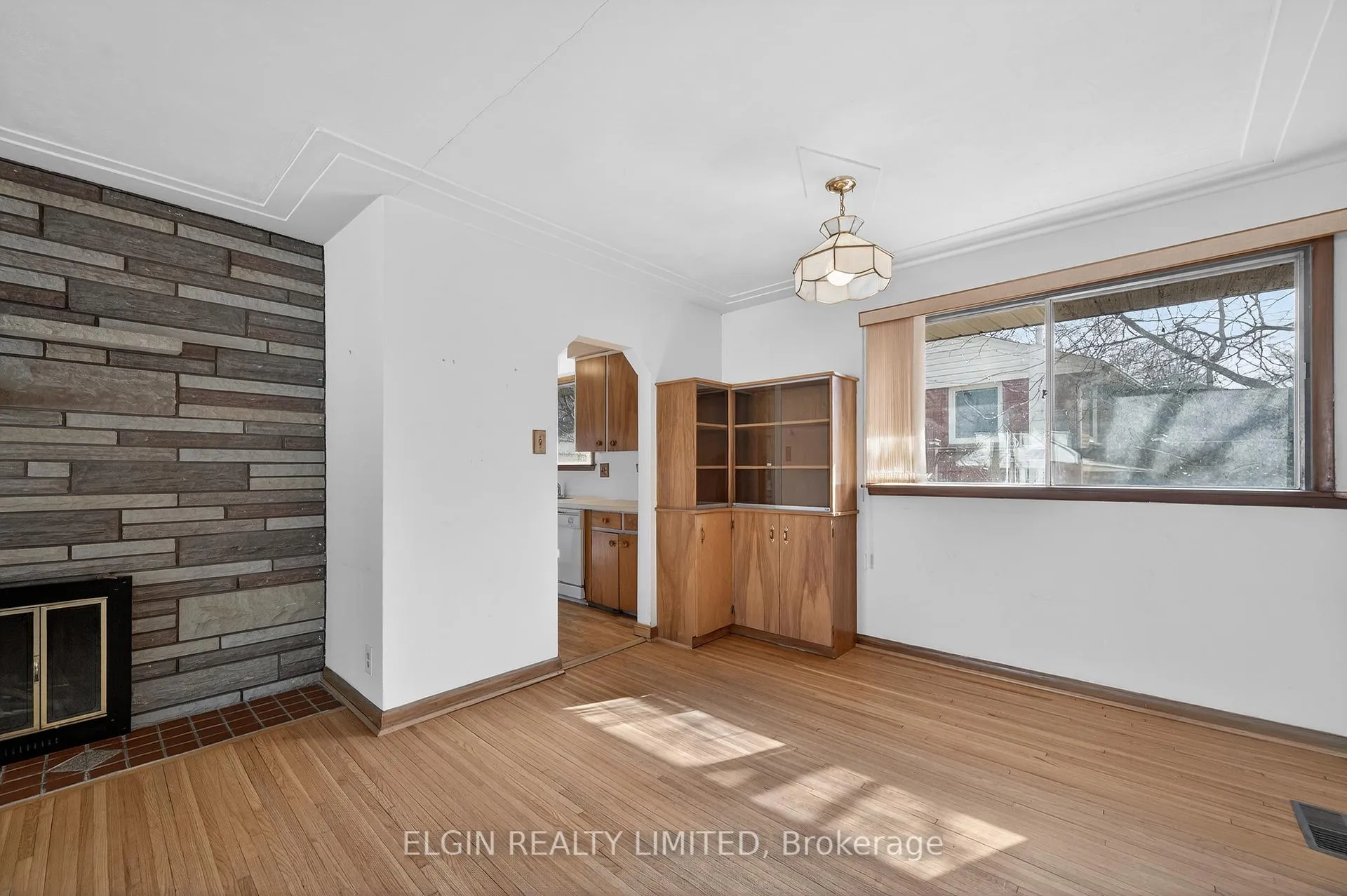 Photo 9 of 8 Ermatinger Street, St. Thomas — HOMEH
