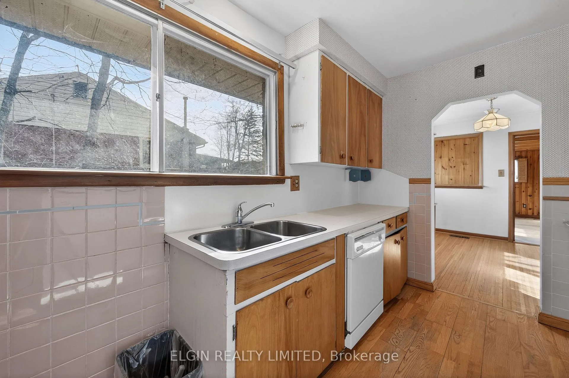 Photo 13 of 8 Ermatinger Street, St. Thomas — HOMEH