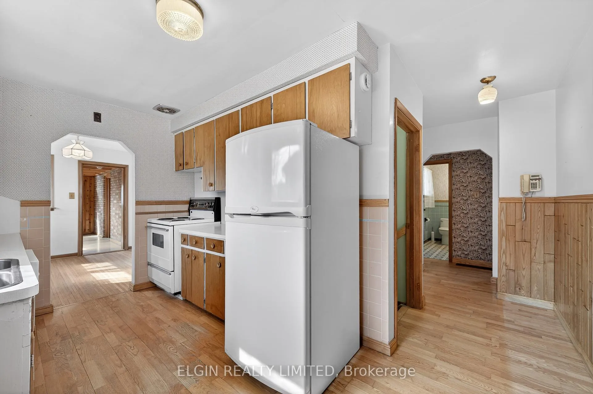 Photo 14 of 8 Ermatinger Street, St. Thomas — HOMEH