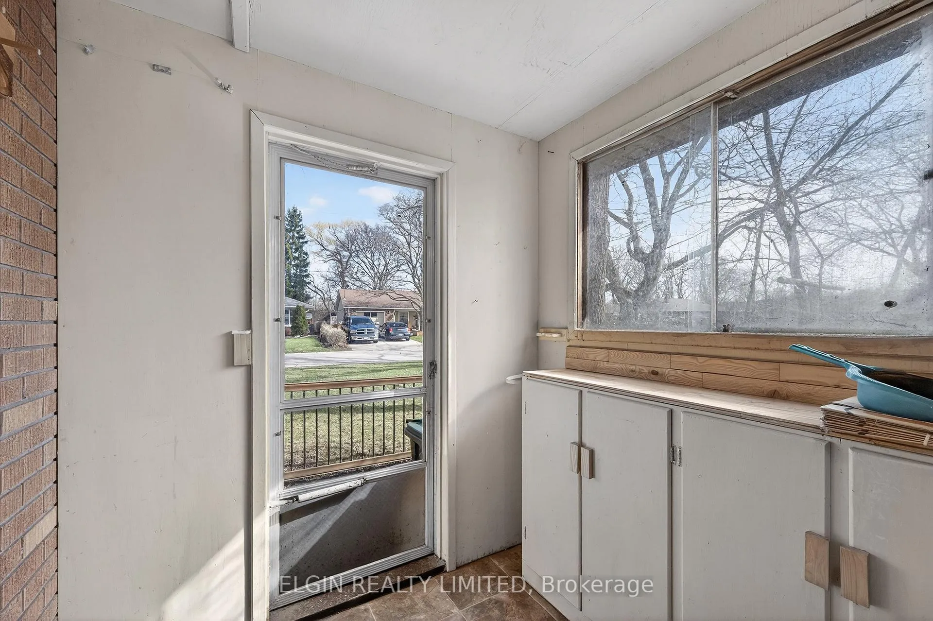 Photo 15 of 8 Ermatinger Street, St. Thomas — HOMEH