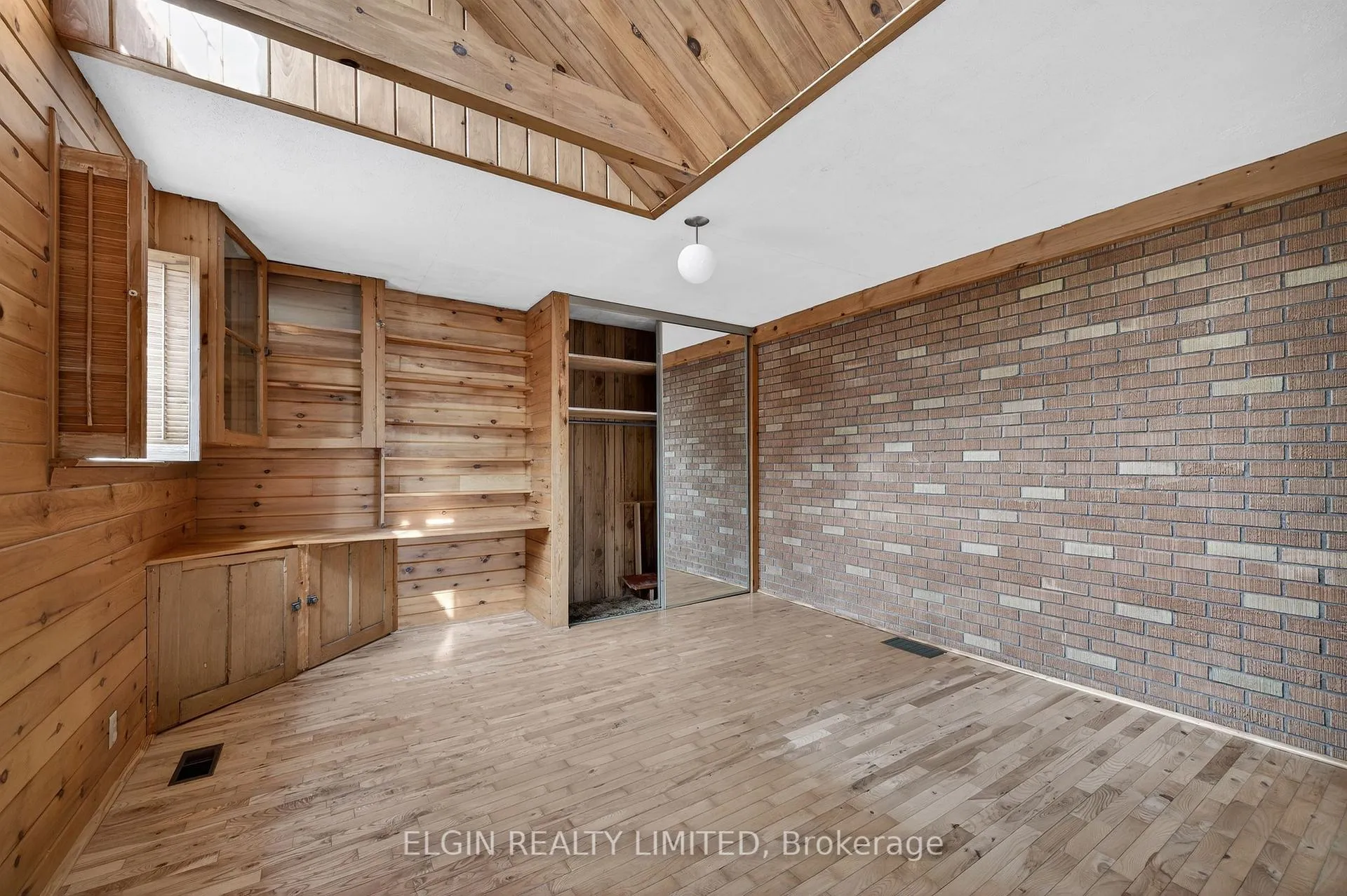 Photo 18 of 8 Ermatinger Street, St. Thomas — HOMEH