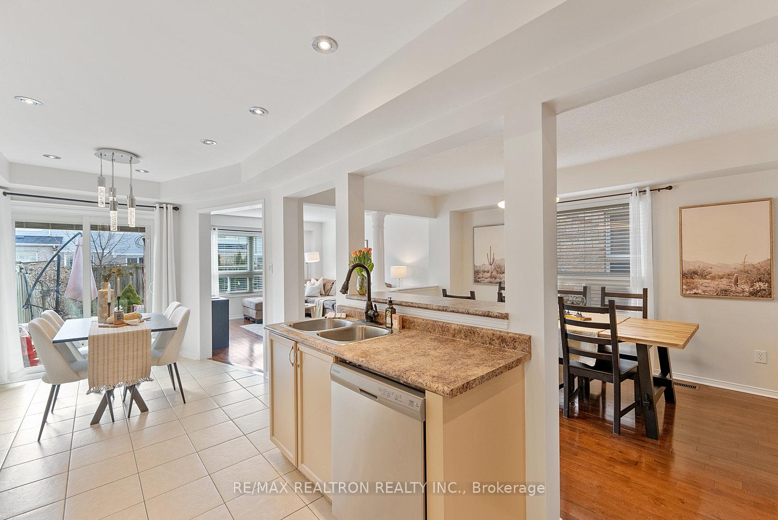Photo 13 of 947 Fetchison Drive, Oshawa, Taunton — HOMEH