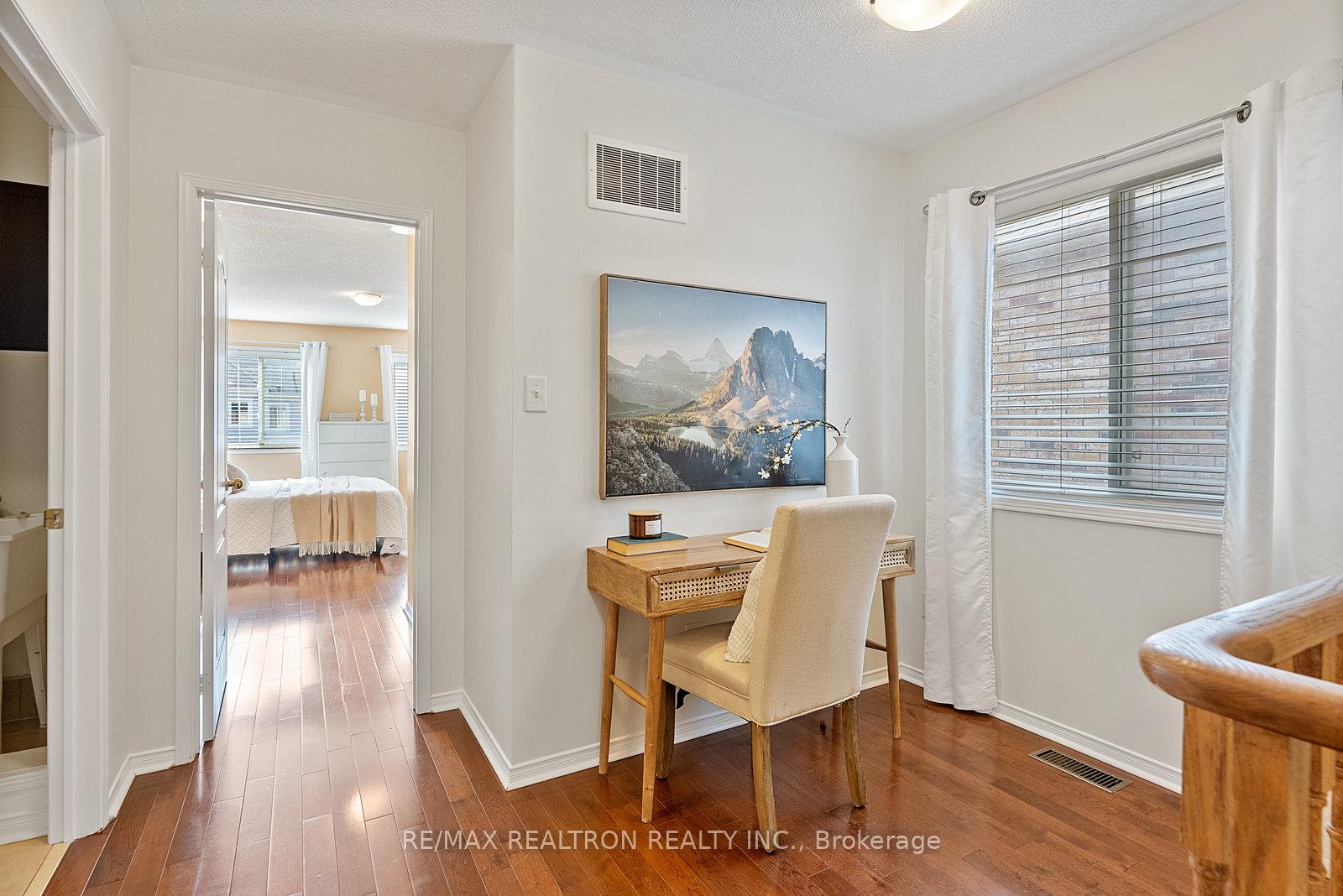 Photo 21 of 947 Fetchison Drive, Oshawa, Taunton — HOMEH