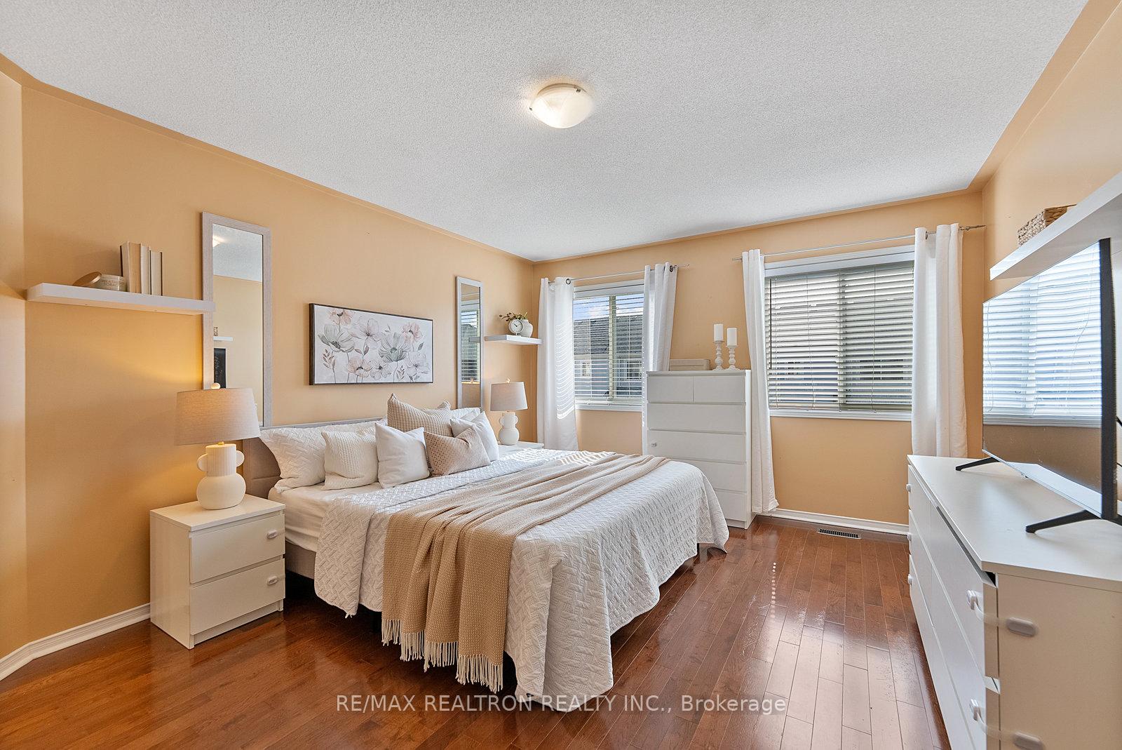 Photo 22 of 947 Fetchison Drive, Oshawa, Taunton — HOMEH