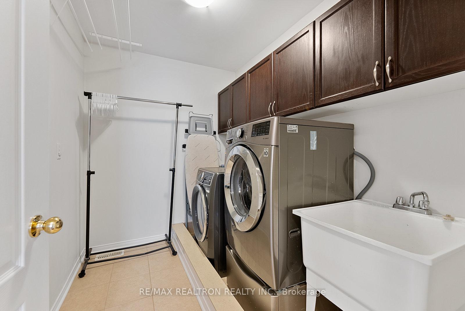 Photo 32 of 947 Fetchison Drive, Oshawa, Taunton — HOMEH