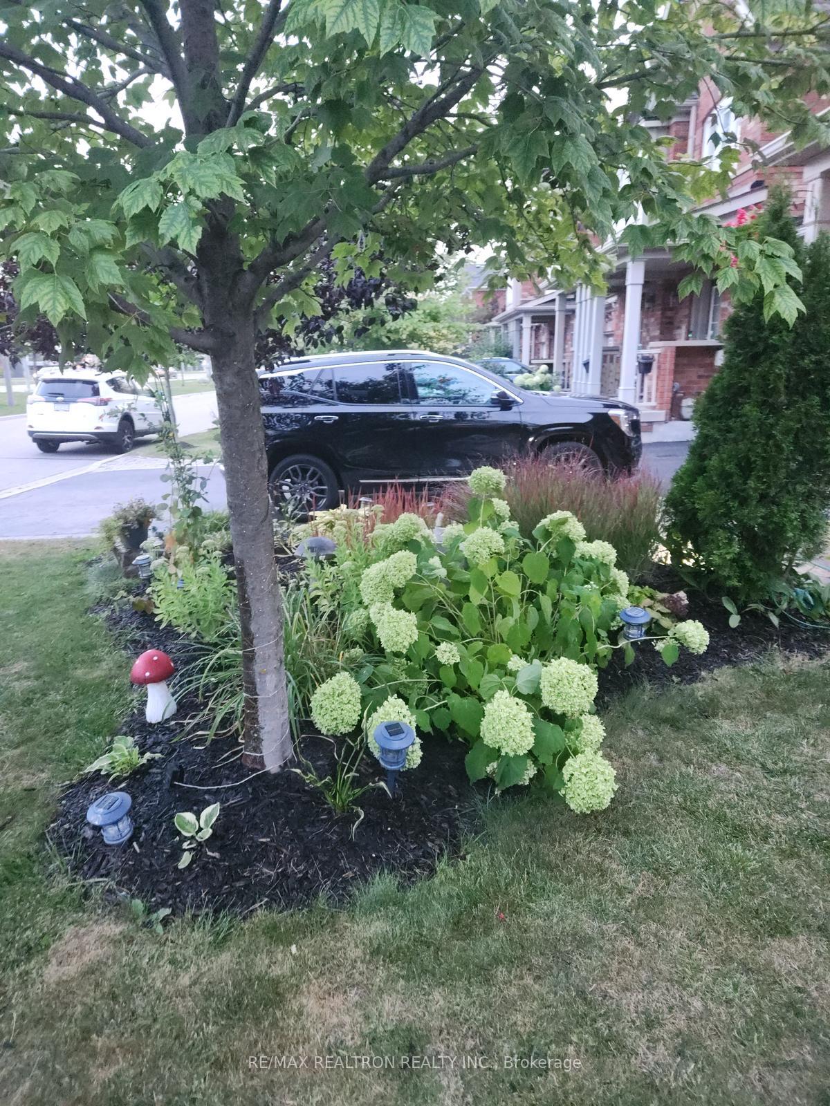 Photo 46 of 947 Fetchison Drive, Oshawa, Taunton — HOMEH