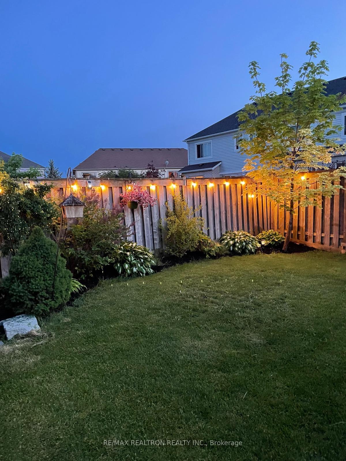 Photo 48 of 947 Fetchison Drive, Oshawa, Taunton — HOMEH