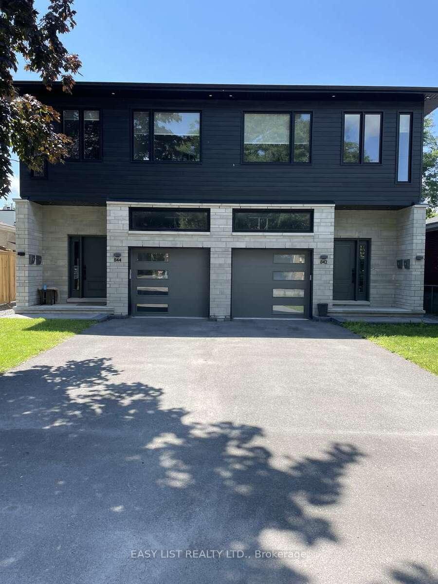 Photo 2 of Unit A, 844 Maplewood Avenue, Ottawa, Queensway Terrace North — HOMEH