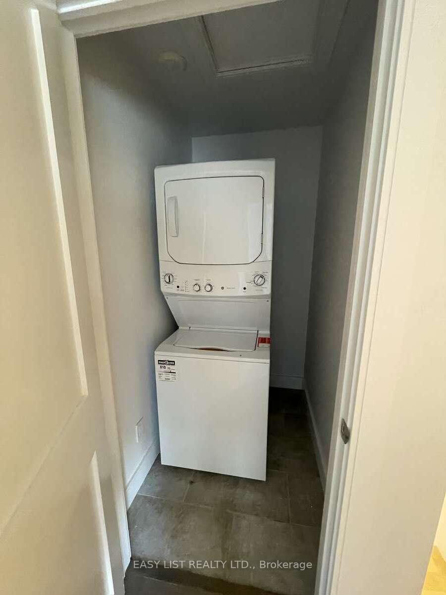 Photo 27 of Unit A, 844 Maplewood Avenue, Ottawa, Queensway Terrace North — HOMEH