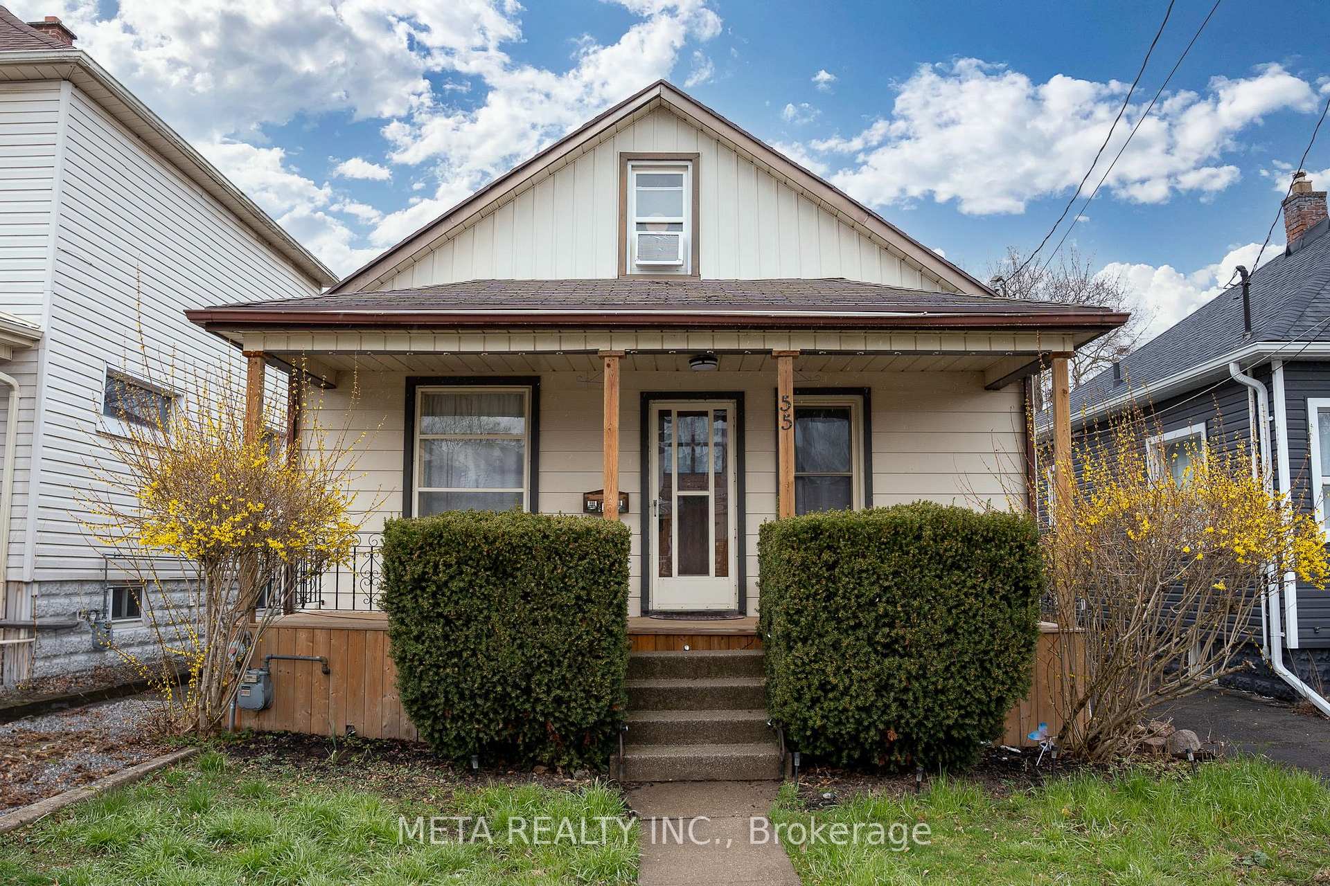 Front of 55 Margery Road W