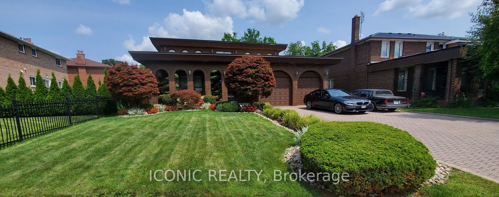 Front of 44 Wigwoss Drive
