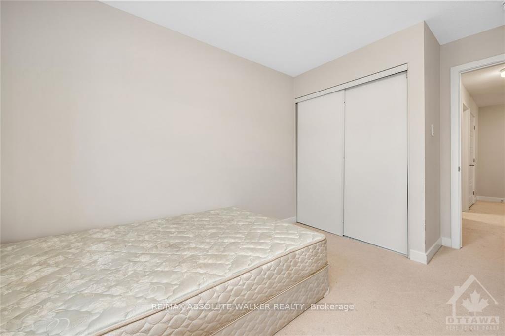 Photo 14 of 2190 Winsome Terrace, Ottawa, Fallingbrook/Gardenway South — HOMEH