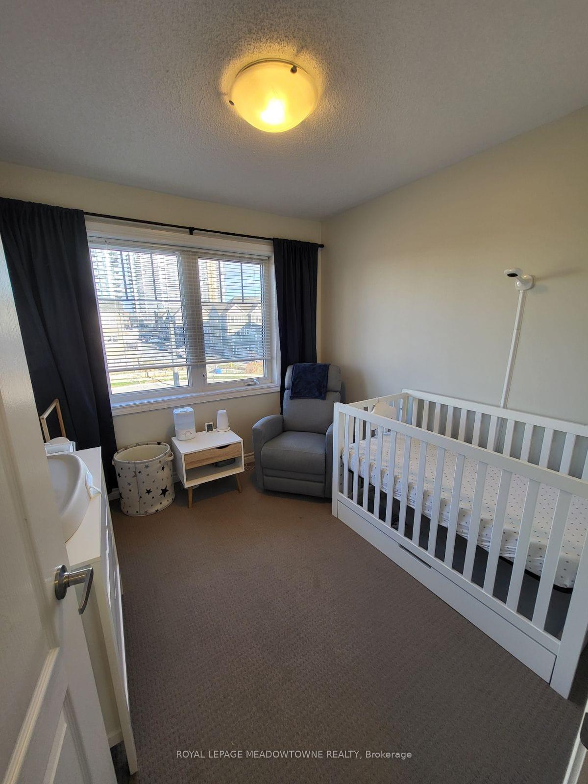 Photo 8 of 45 Far North Court, Oshawa, Windfields — HOMEH