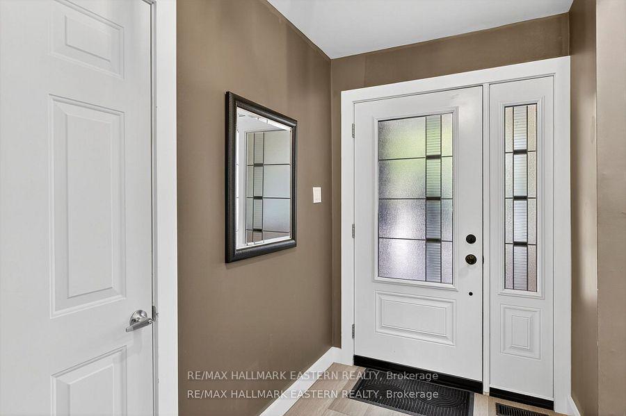 Photo 4 of 41 Parkview Drive, Peterborough, Northcrest Ward 5 — HOMEH