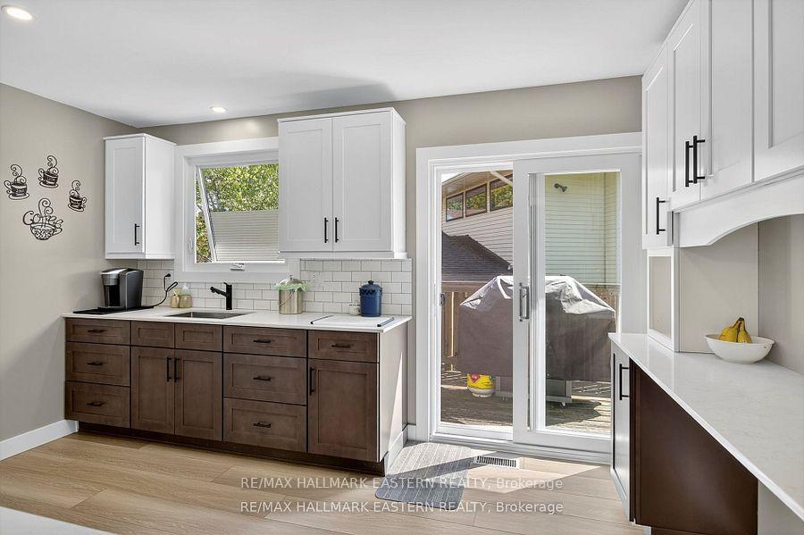 Photo 11 of 41 Parkview Drive, Peterborough, Northcrest Ward 5 — HOMEH