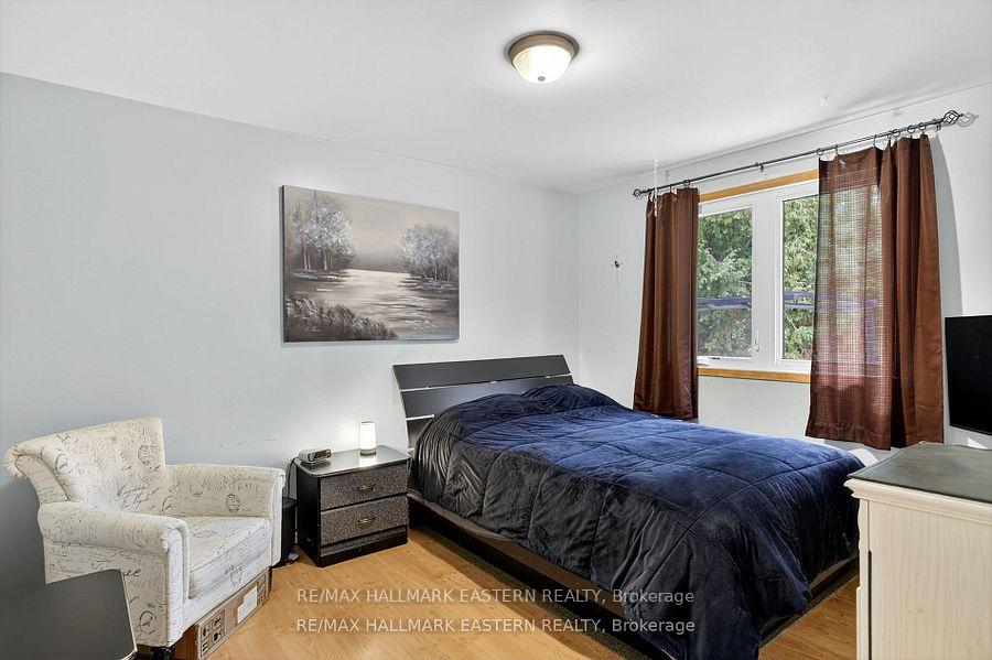 Photo 16 of 41 Parkview Drive, Peterborough, Northcrest Ward 5 — HOMEH