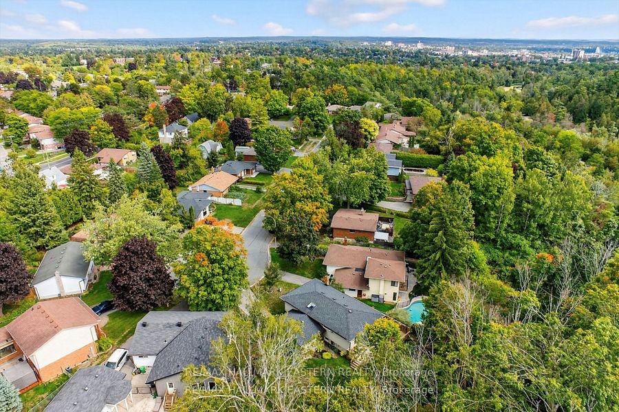 Photo 43 of 41 Parkview Drive, Peterborough, Northcrest Ward 5 — HOMEH