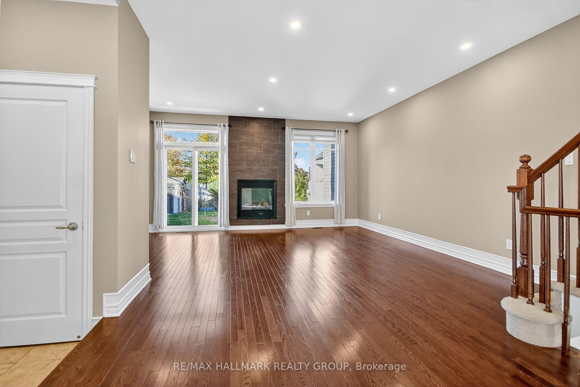 Photo 13 of 55 Claridge Drive, Ottawa, Barrhaven - Longfields — HOMEH