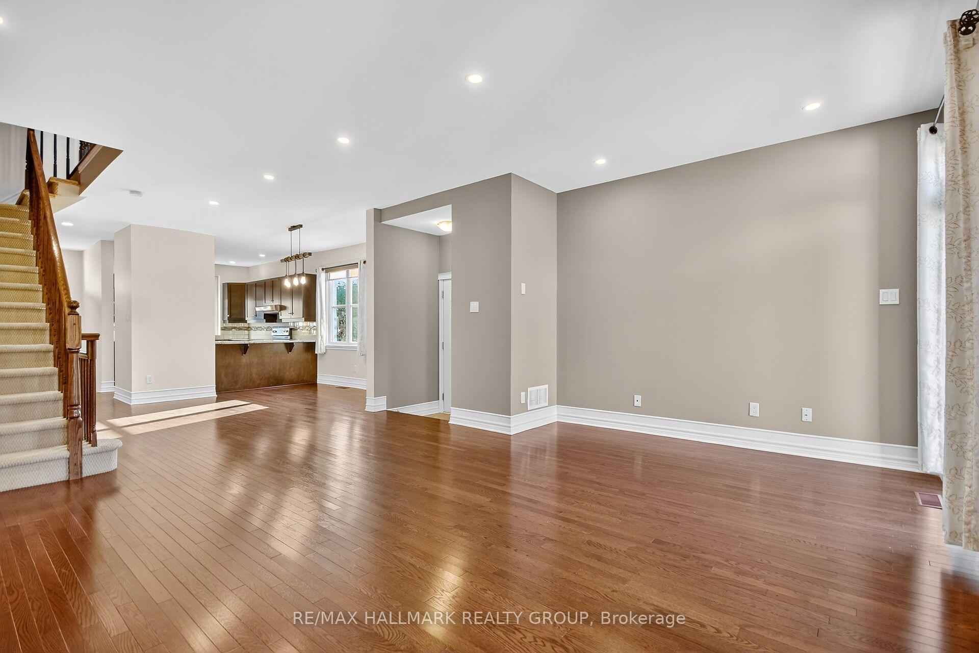 Photo 12 of 55 Claridge Drive, Ottawa, Barrhaven - Longfields — HOMEH