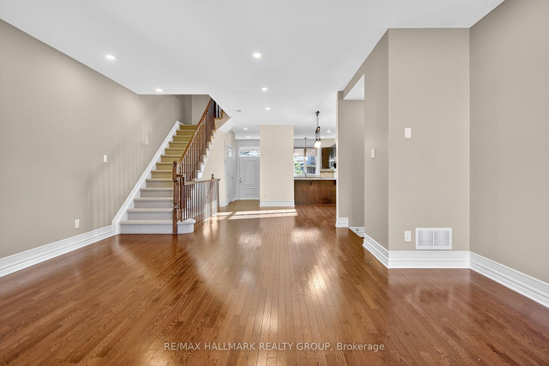 Photo 16 of 55 Claridge Drive, Ottawa, Barrhaven - Longfields — HOMEH