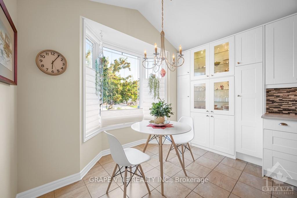 Photo 11 of 331 Nestleton Street, Ottawa, Avalon East — HOMEH