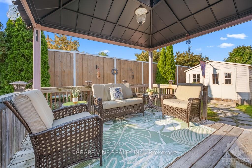 Photo 18 of 331 Nestleton Street, Ottawa, Avalon East — HOMEH