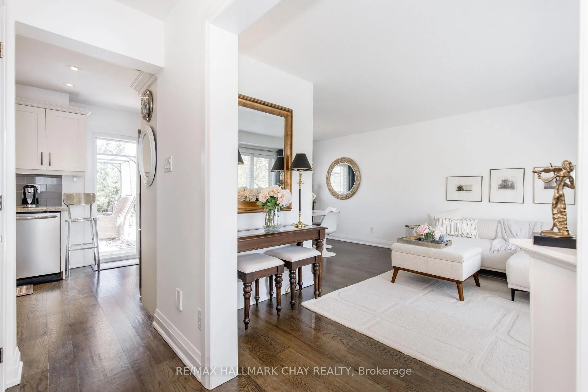 Photo 4 of 124 Brown Street, Barrie, Holly — HOMEH