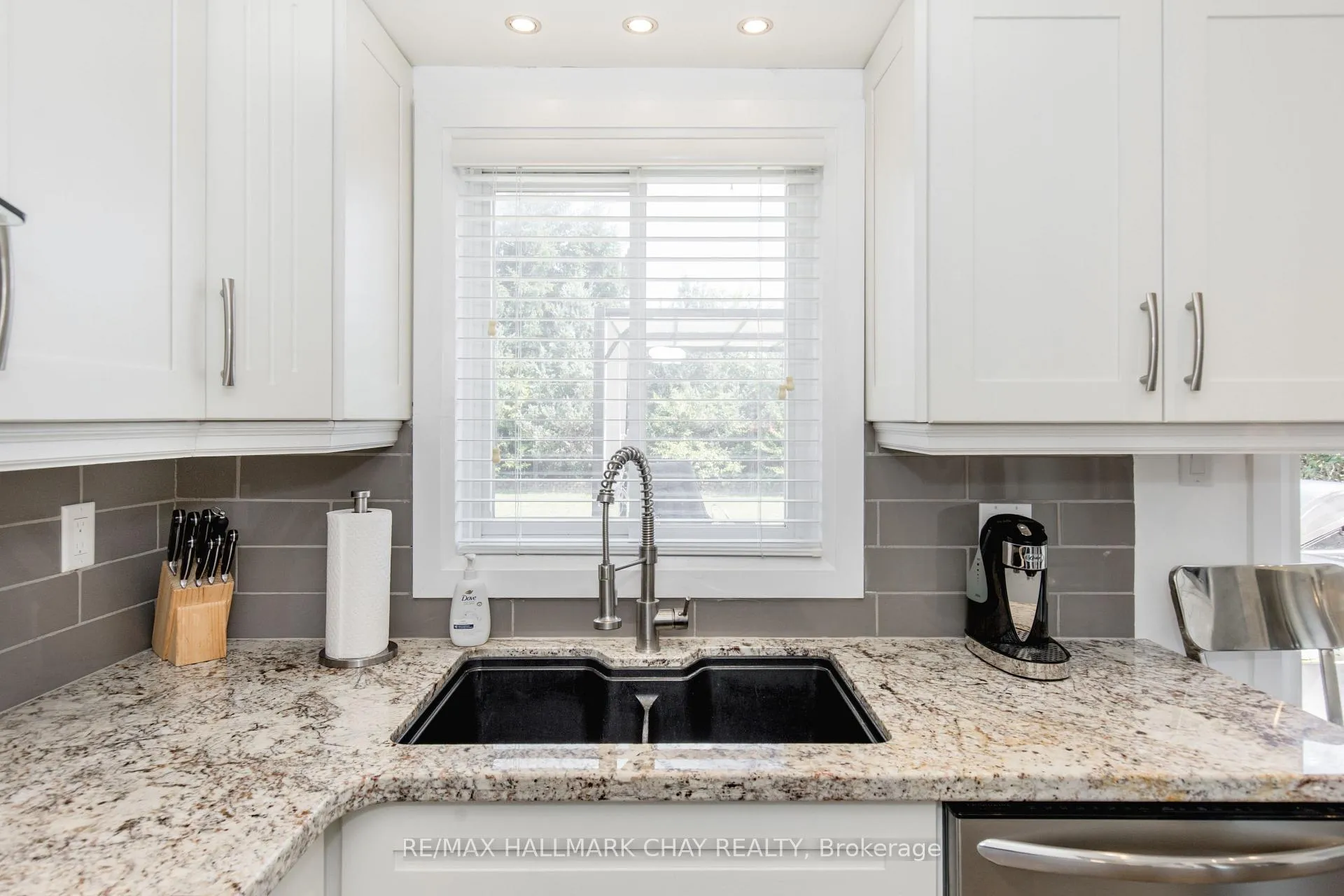 Photo 14 of 124 Brown Street, Barrie, Holly — HOMEH