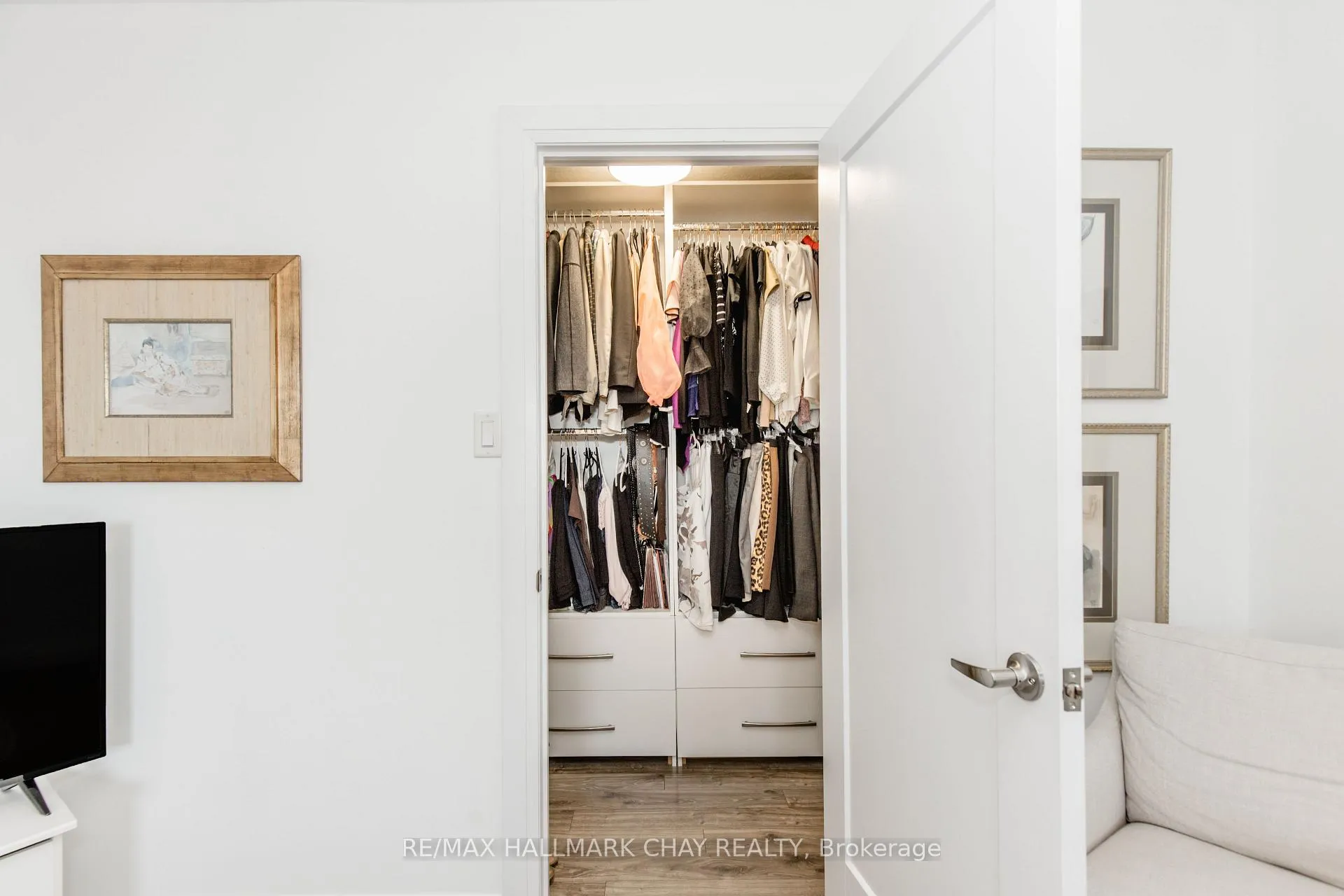 Photo 18 of 124 Brown Street, Barrie, Holly — HOMEH