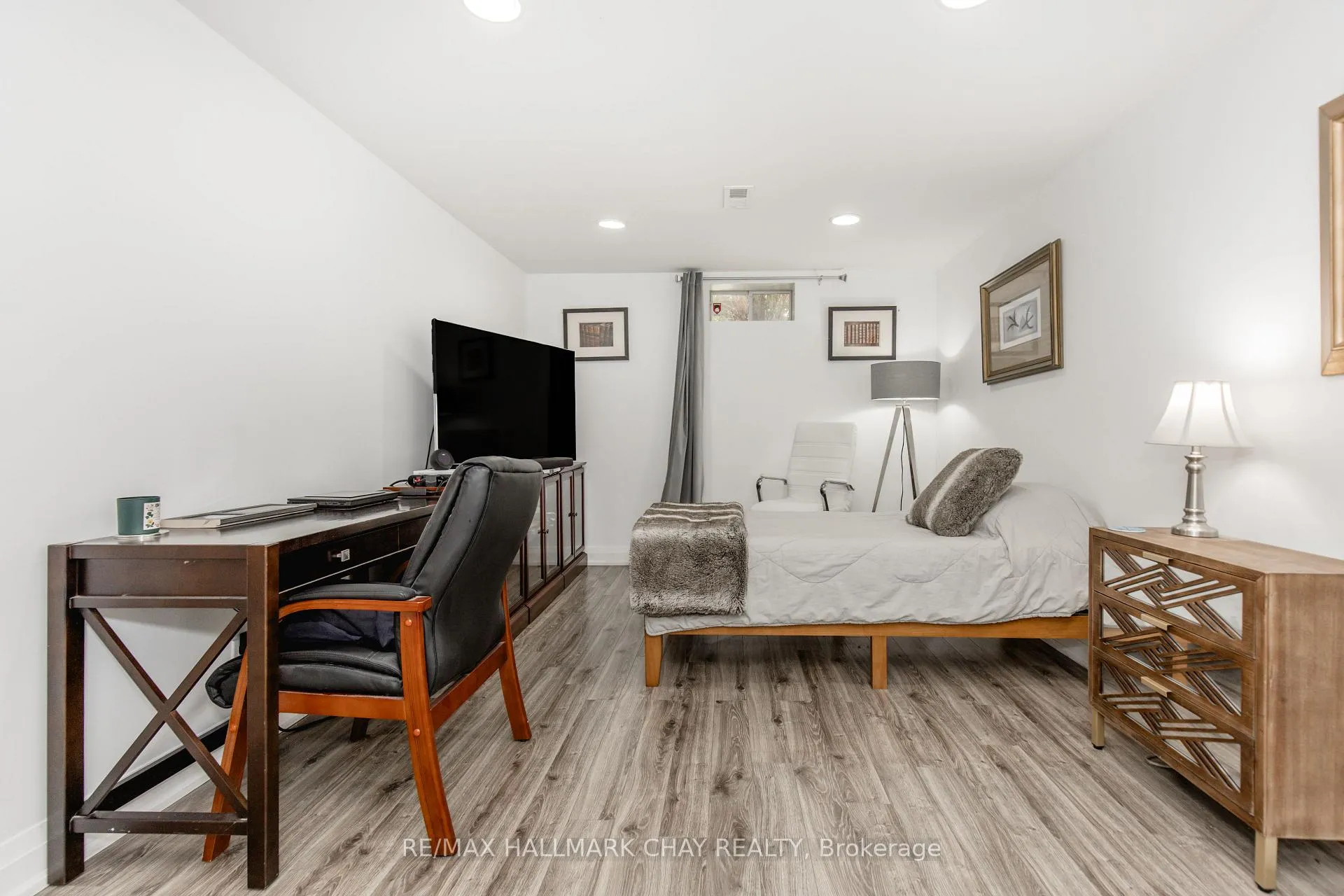 Photo 25 of 124 Brown Street, Barrie, Holly — HOMEH
