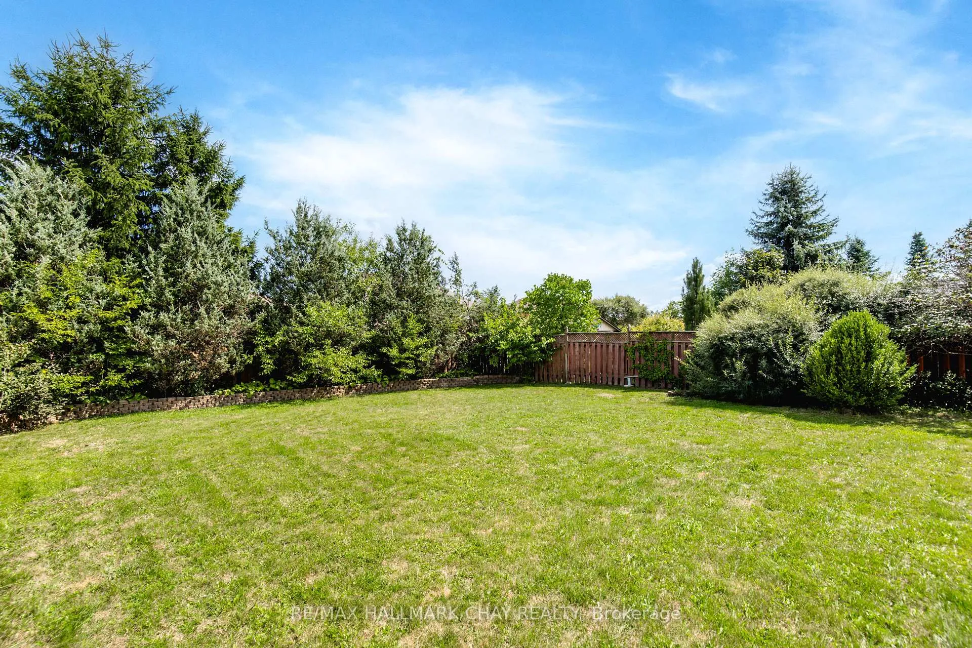 Photo 36 of 124 Brown Street, Barrie, Holly — HOMEH