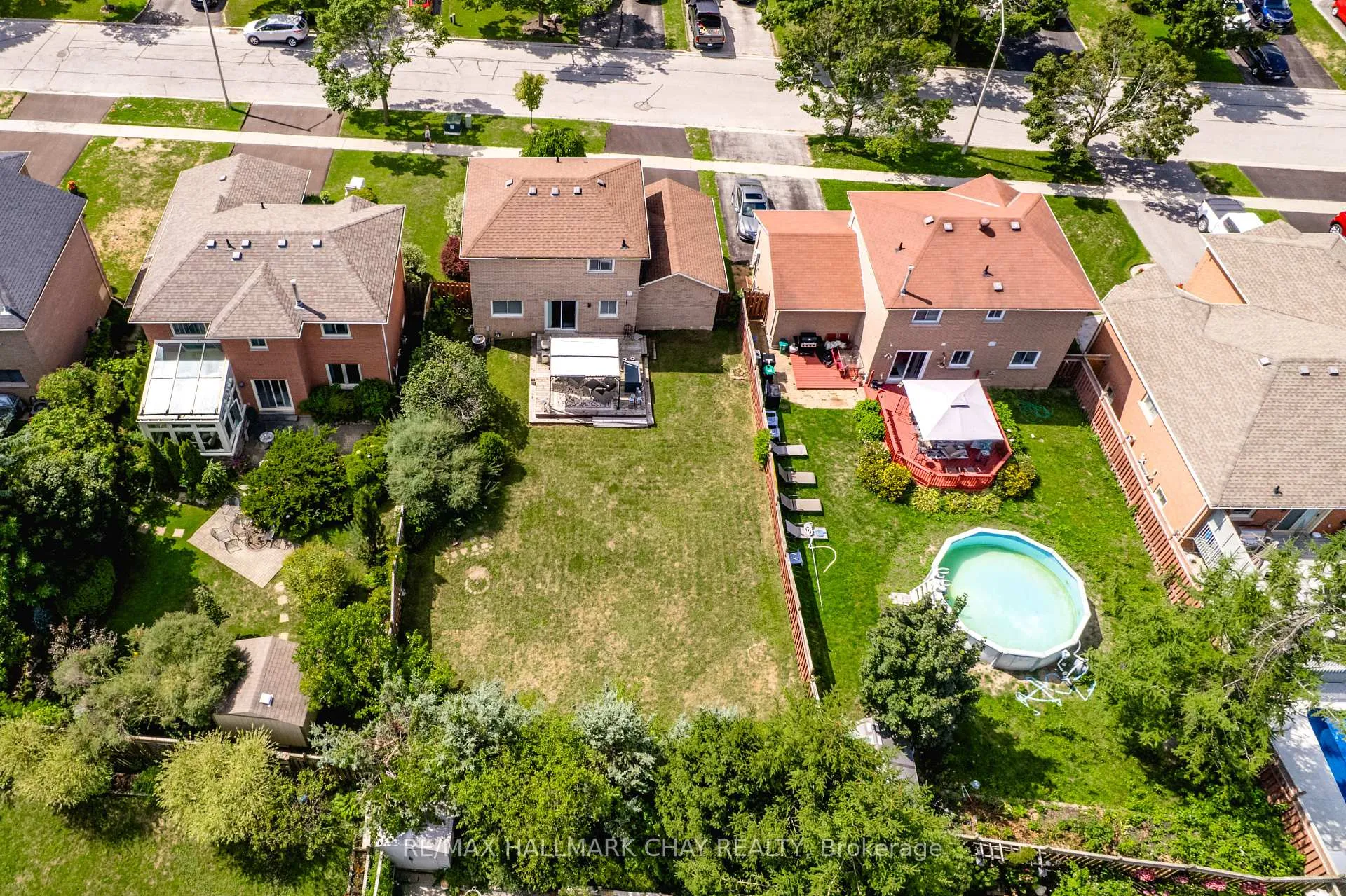 Photo 37 of 124 Brown Street, Barrie, Holly — HOMEH