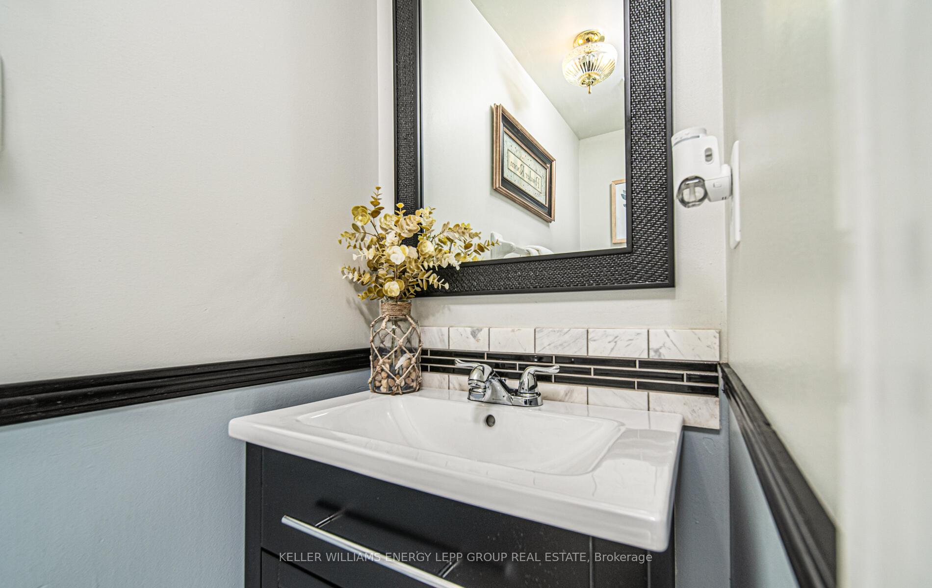 Photo 30 of 37 Eric Clarke Drive, Whitby, Rolling Acres — HOMEH